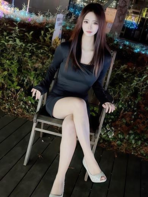 そら☆業界未経験スレンダー美少女